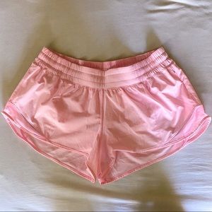 ❌ SOLD ❌ Lululemon Hotty Hot II Shorts Miami Pink